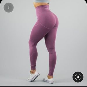 Alphalete Revival Leggings